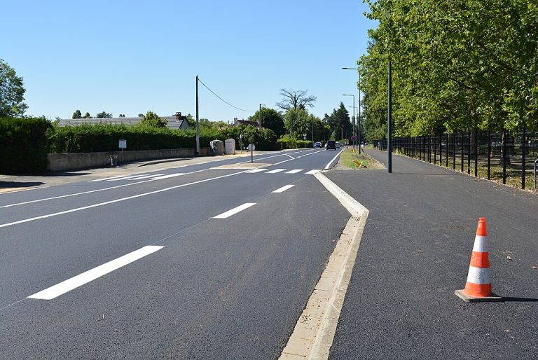 La signalisation horizontale sur la route Clé pour une sécurité routière optimale et fluide